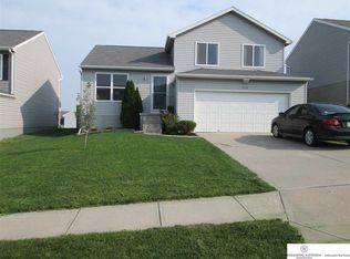 19606 U St, Omaha, NE 68135