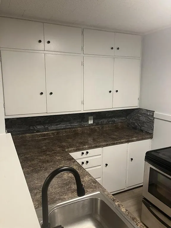 529 S Jackson St, Unit B — Photo 4