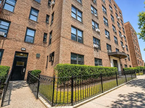 10212 65th Ave APT C35, Flushing, NY 11375