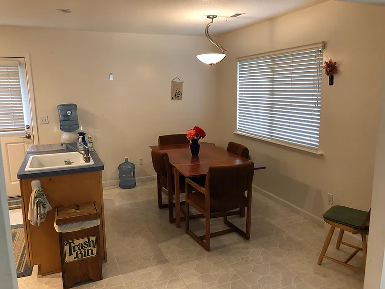 E Cliff Dr — Photo 6