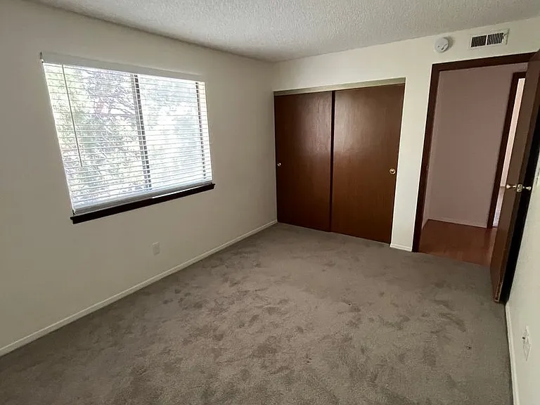 18195 E Ohio Ave #201 — Photo 16