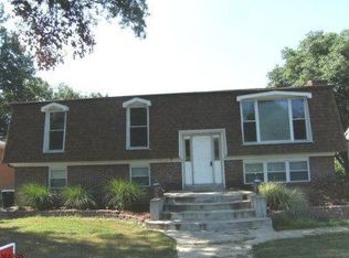 4524 Mattis Rd, Saint Louis, MO 63128