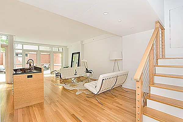 Sold by Nest Seekers International | media 9