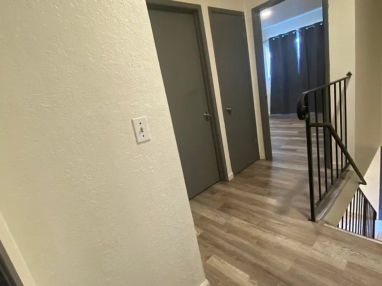 3044 Amherst Dr #4 — Photo 8