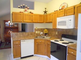 5220 Winding Brook Dr, Dickinson, TX 77539