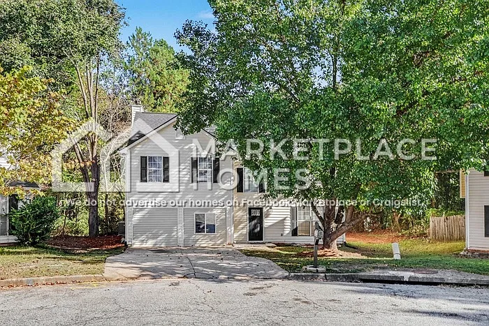 4 bed, 2.5 bath, 2540 sqft, $2,095 — Photo 2