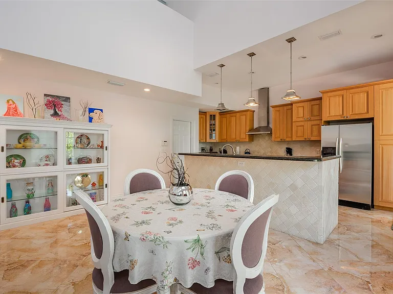 2999 Banyan Rd — Photo 11