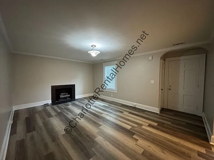 3 bed, 1.5 bath, 1547 sqft, $1,350 — Photo 3