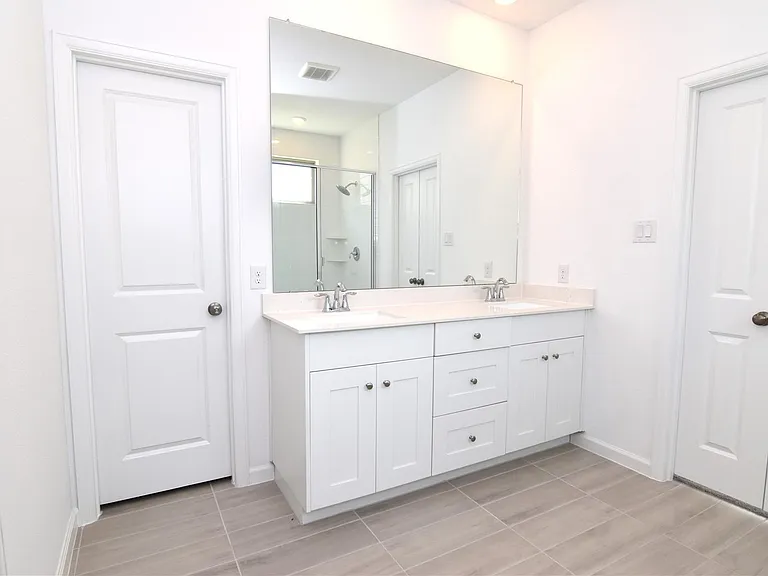 30375 Centipede Grove Ln — Photo 8