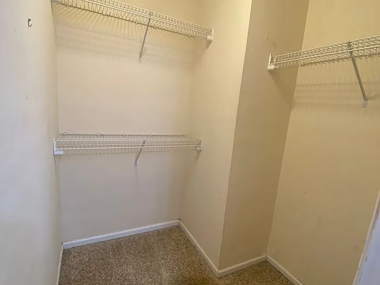 306 Strawbridge Ln — Photo 12
