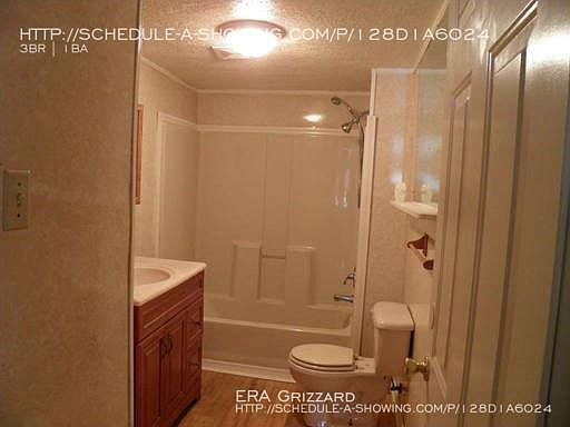 2nd image of 1213 San Jose Blvd