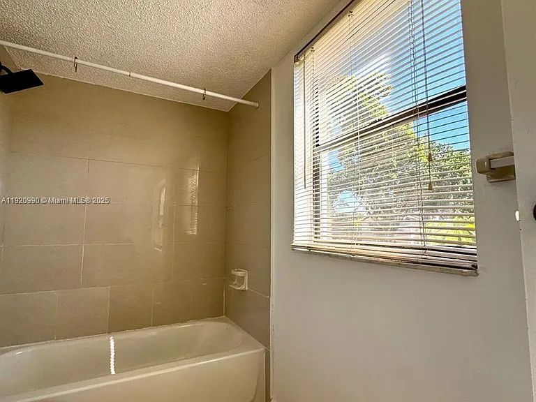 4341 W McNab Rd #27 — Photo 36