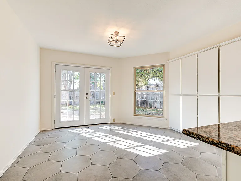 3208 Castlerock Rd — Photo 18