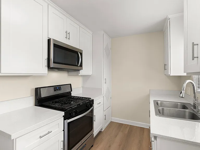Park Village Apartment Homes- Riverside, CA — Photo 46