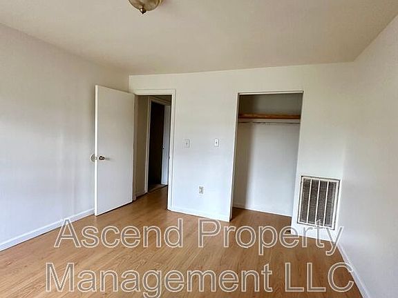 4th image of 3208 Dodds Ave #A