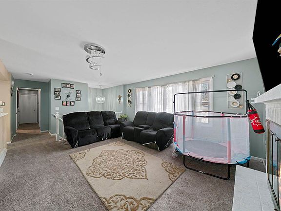 3rd image of 220 N Rosedale Ave