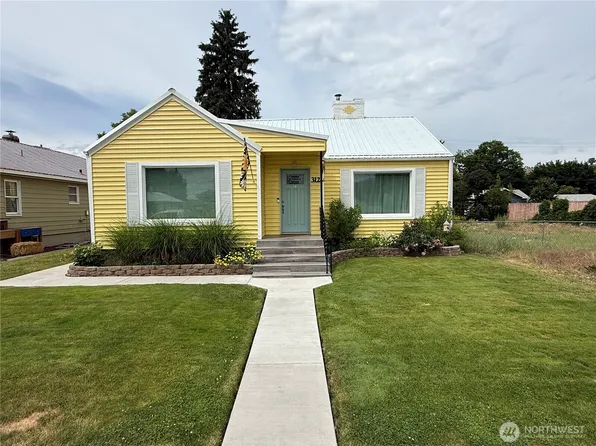 312 S Ash Street, Omak, WA 98841