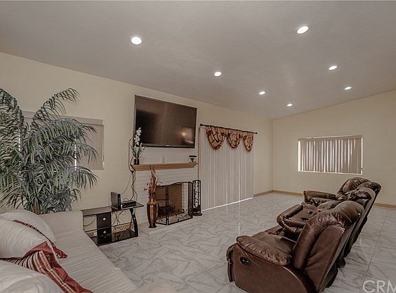 5th image of 926 Greenberry Dr