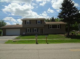 811 Ronald Ter, Round Lake Beach, IL 60073