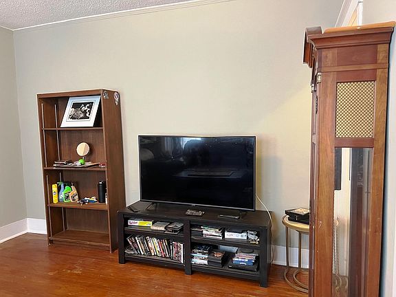 2nd image of 3014 Louisiana Avenue Pkwy APT A