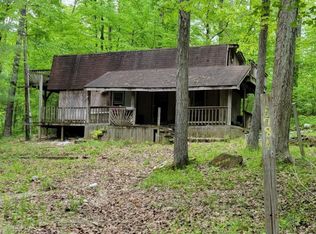 5784 S Wild Hickory St, Paoli, IN 47454