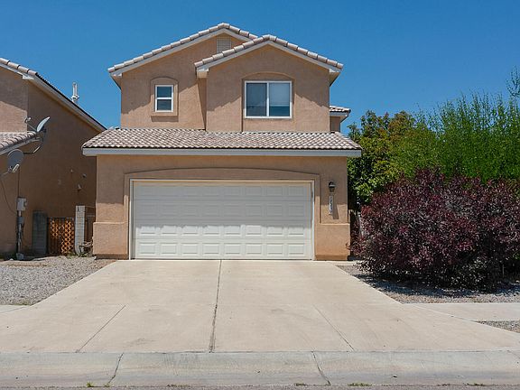 2nd image of 1723 Avenida Real NW