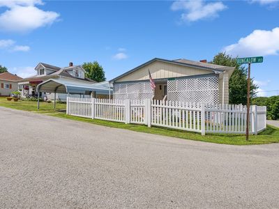 310 Bungalow Rd, New Alexandria, PA, 15670