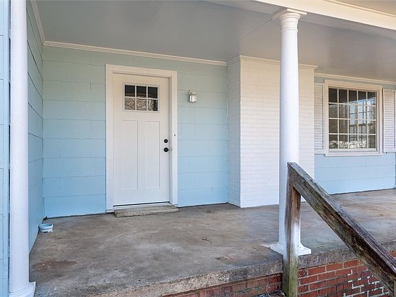 4th image of 909 Anderson Dr