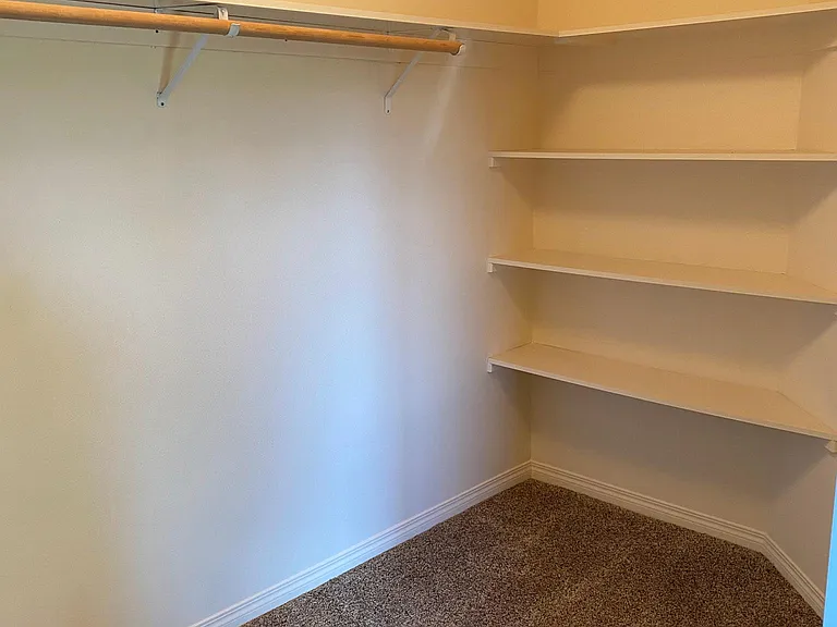 1648 S Beaumont Dr — Photo 8
