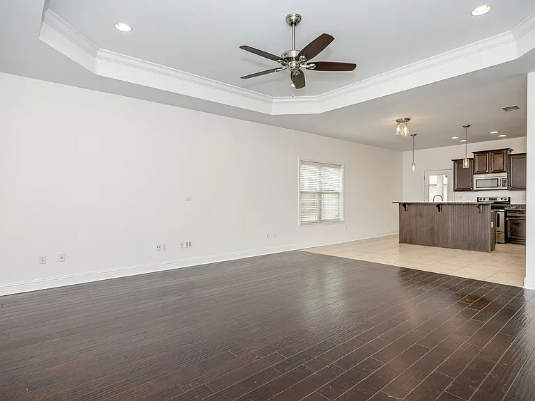 931 Old Towne St — Photo 3