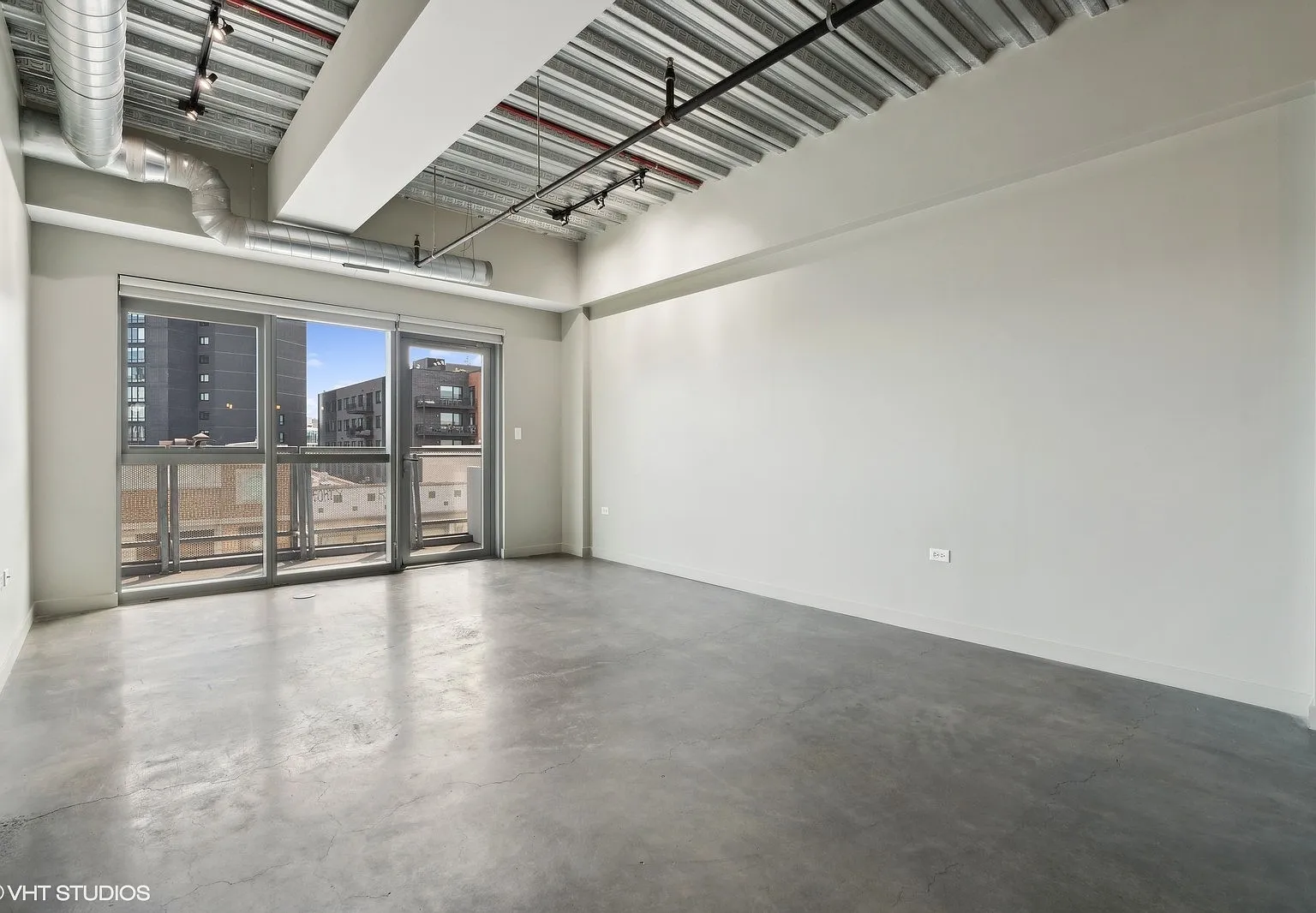 1 bed, 1107 sqft, $3,140 — Photo 4