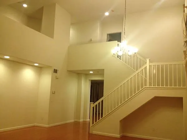 4 bed, 2635 sqft, $3,290 — Photo 3