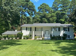 1816 Sunset Dr, Guntersville, AL 35976
