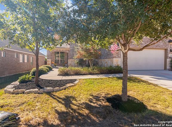 3rd image of 1838 Lindal Pointe