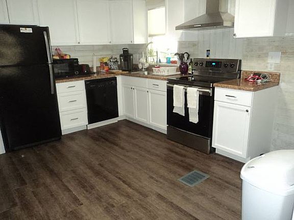 2nd image of 7000 20th St Lot 878