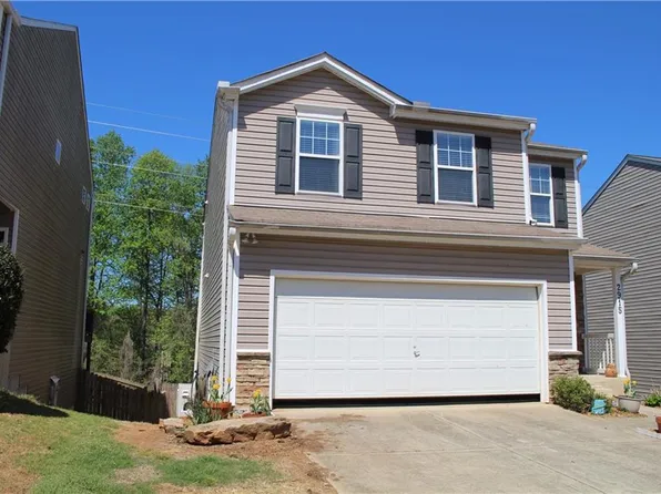 2915 Englewood Dr, Cumming, GA 30040