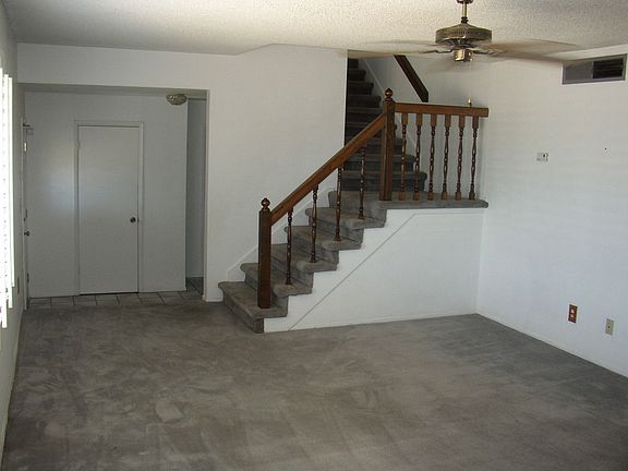 3rd image of 4922 W Becker Ln