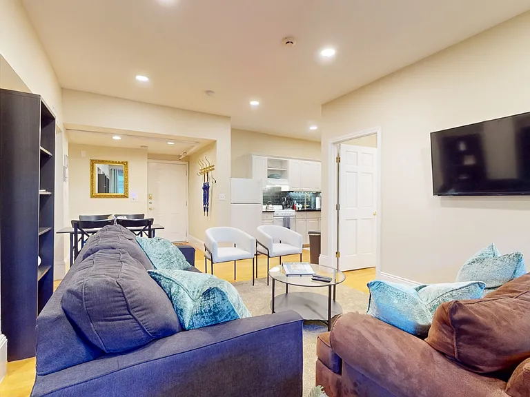 290 Beacon St #3A — Photo 2
