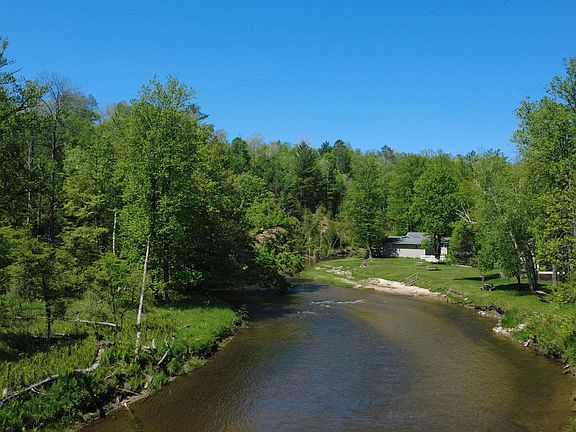 5th image of 1456 Rifle River Dr