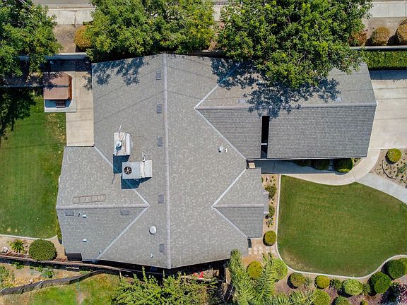 4th image of 2836 E Parker Ct