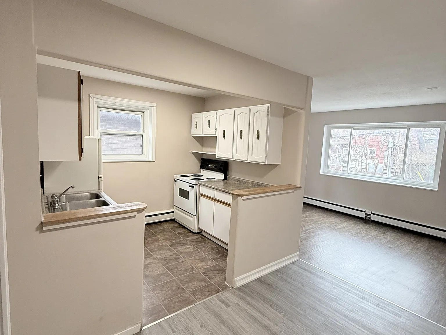 1 bed, $1,137 — Photo 2