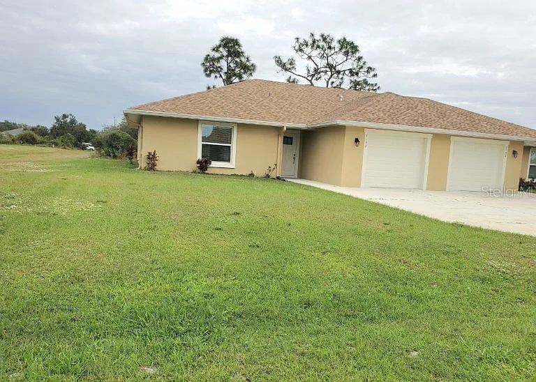 1192 Oceanic Rd — Photo 1