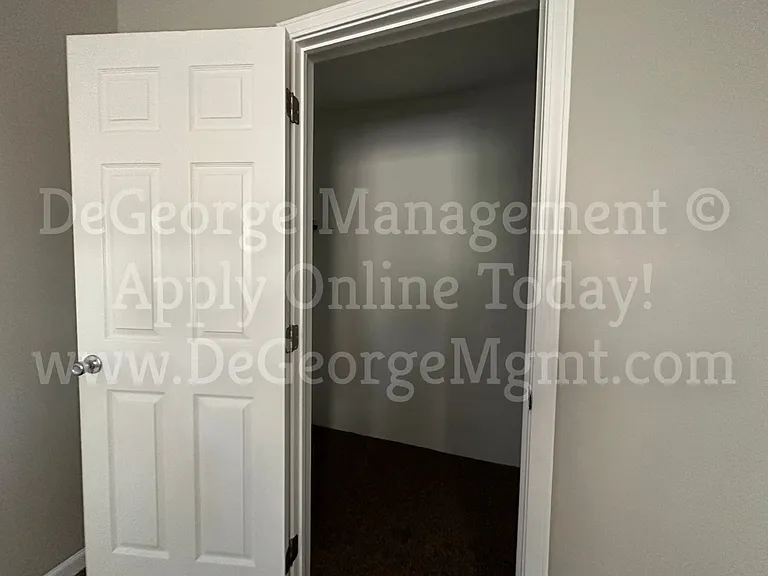 Burdick Estates Apartments — Photo 103