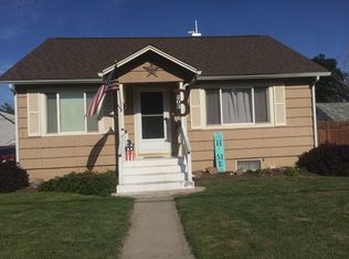 203 N 3rd St, Selah, WA