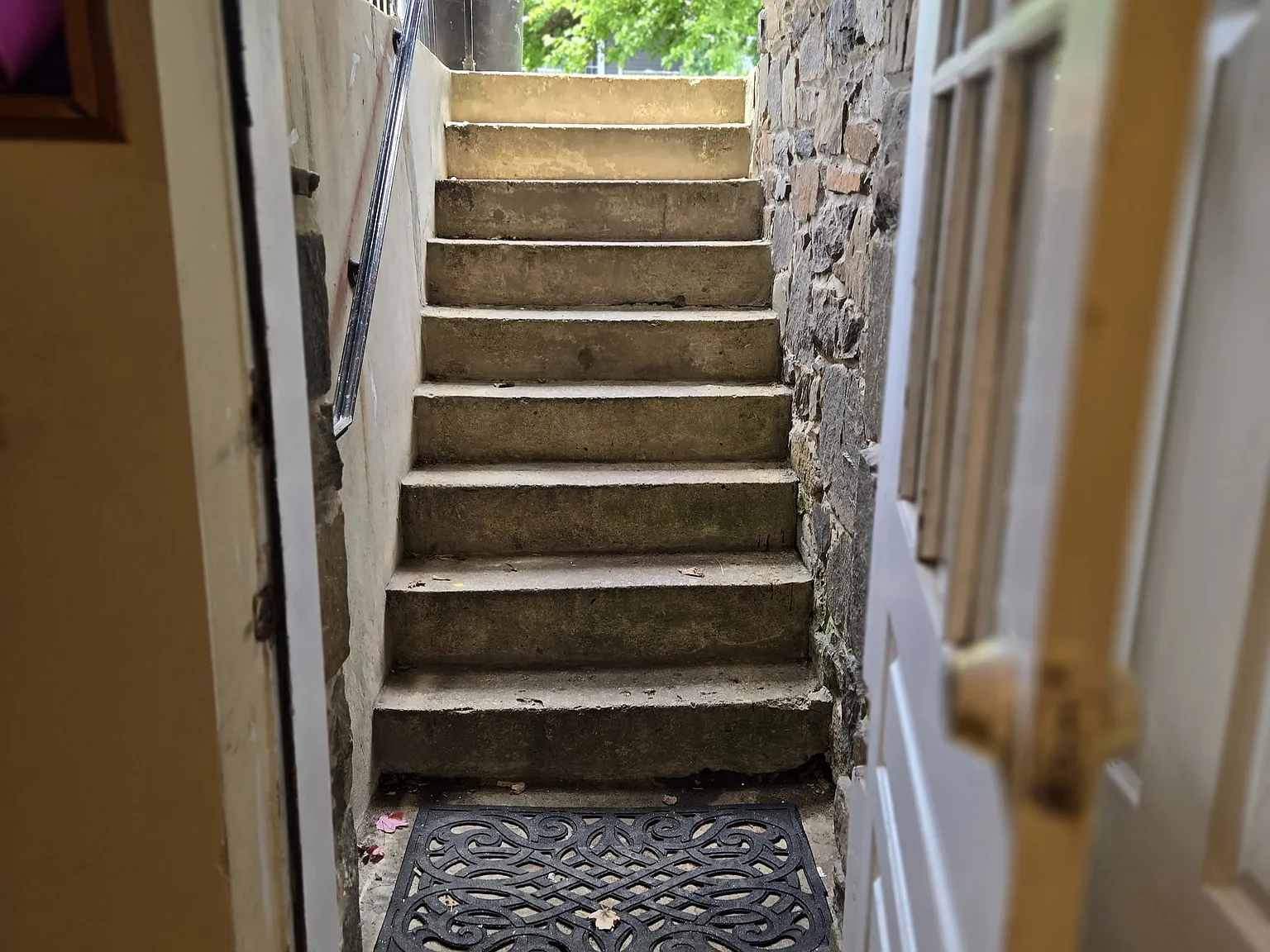 2 bed, 1050 sqft, $950 — Photo 4