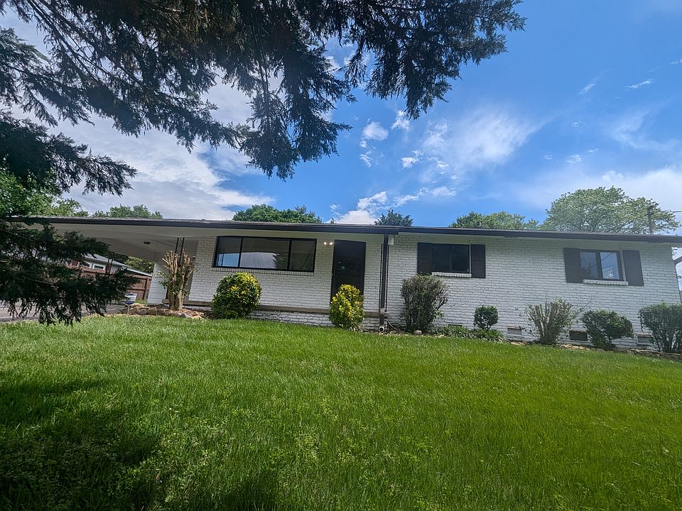 1st image of 11124 Farr Dr