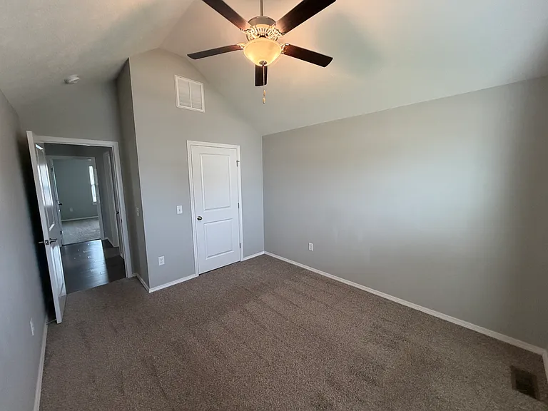 730 E Penzance Cir — Photo 10