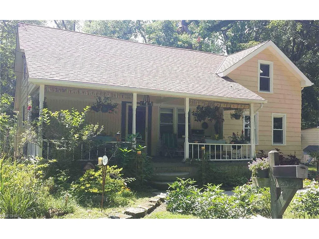 25742 Herb St photo 1