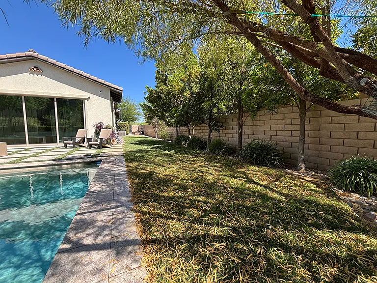 81 Navarra Canyon Ct — Photo 73