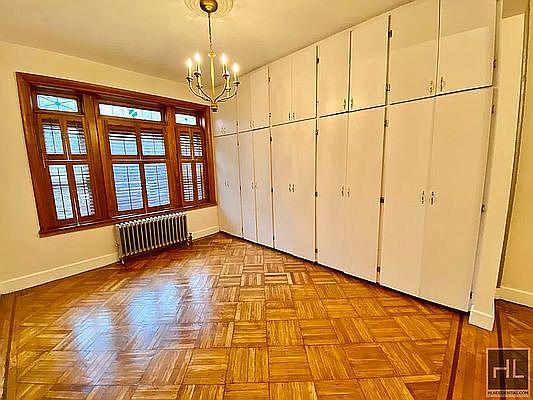 4th image of 415 Stuyvesant Ave #1